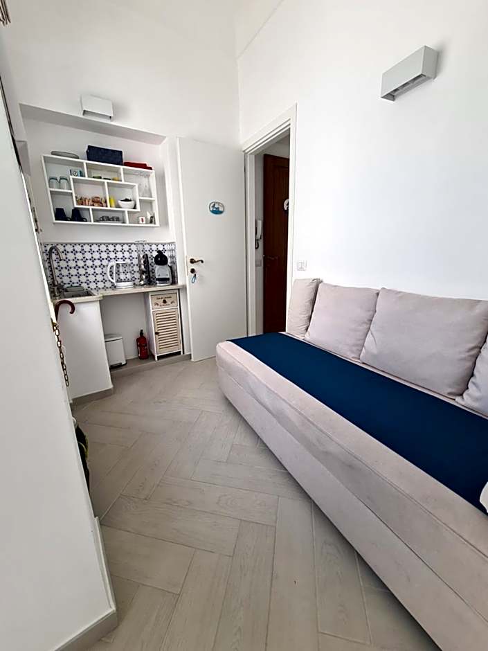 Casa Leucosia Suites