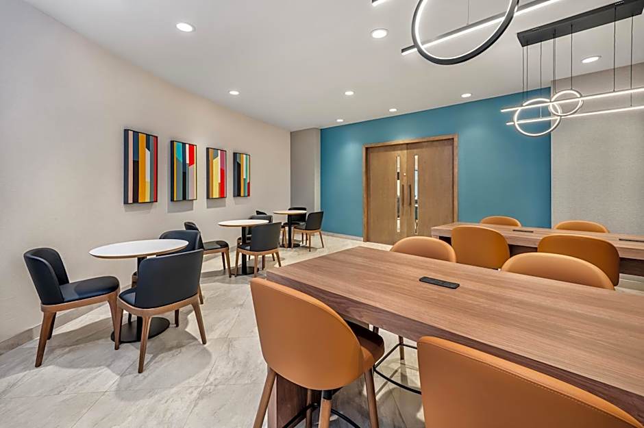 Holiday Inn Laval - Montreal
