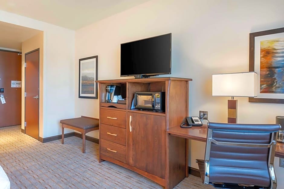 Best Western Premier Boulder Falls Inn