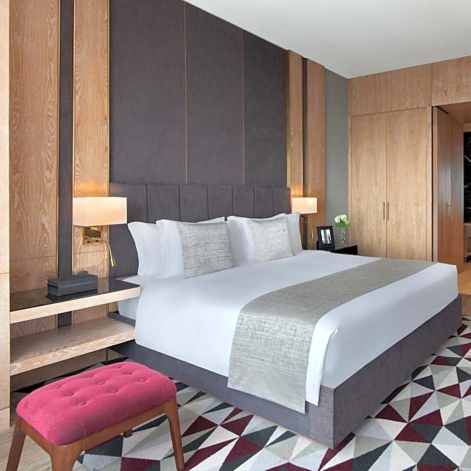 The Bentley Luxury Hotel & Suites