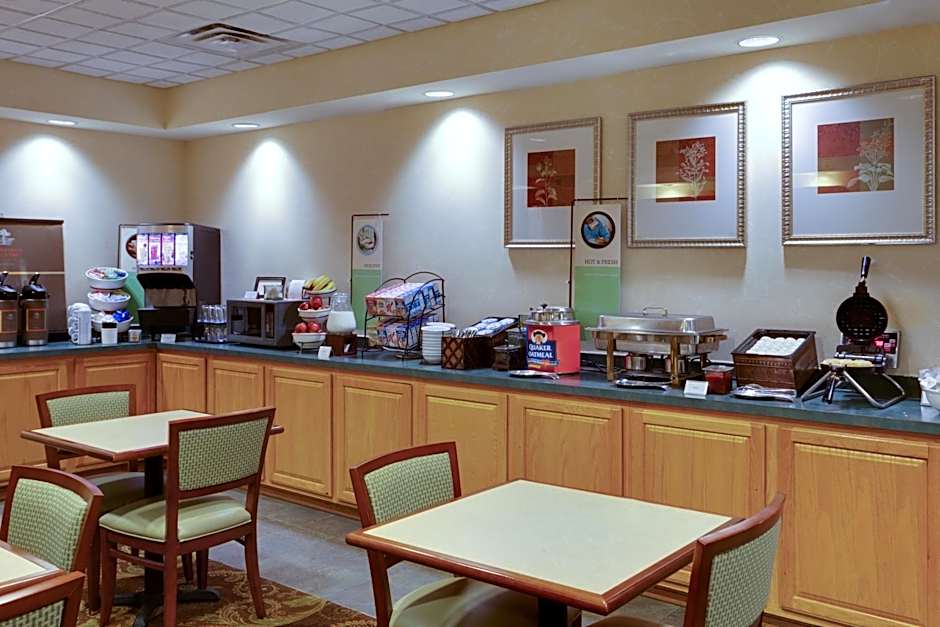 Country Inn & Suites by Radisson, Bel Air/Aberdeen, MD
