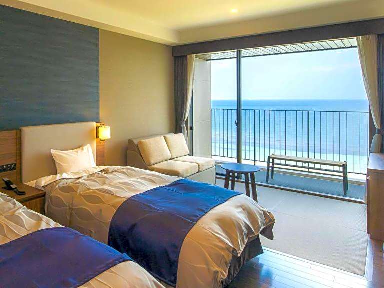 Foto 1 de 8 de Standard 2 Beds, Sea View
