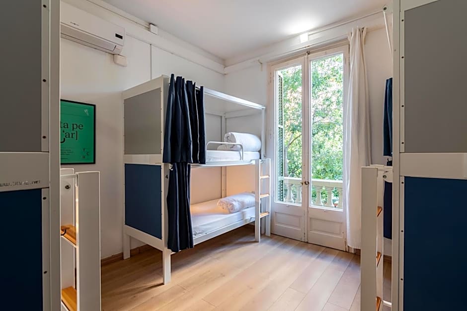 Rodamon Barcelona Hostel