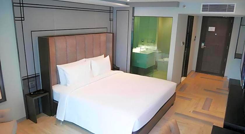 First Pride Hotel Bangkok (SHA Plus)