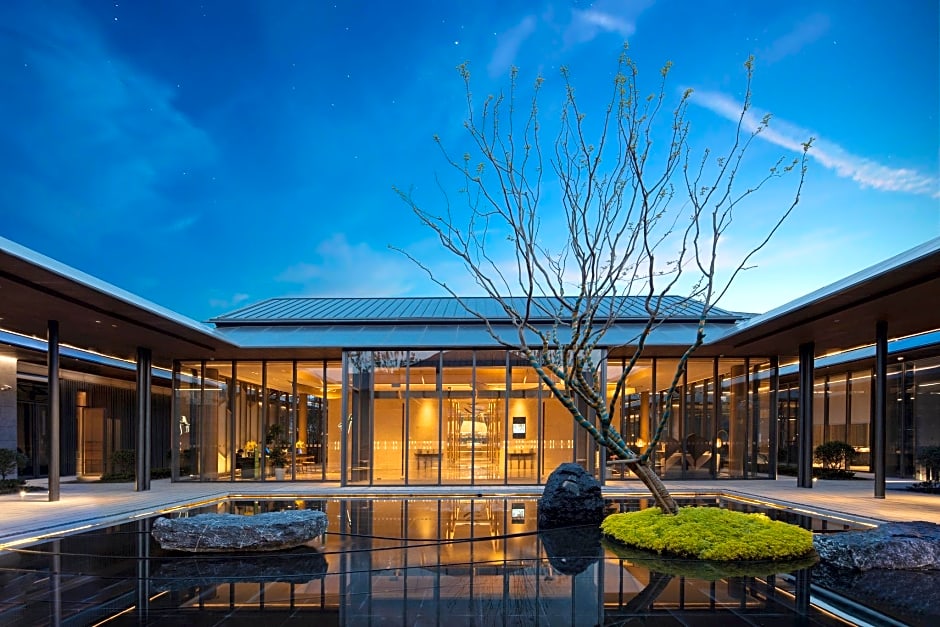 Holiday Inn Deqing Xinshi Ancient Town By IHG
