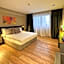 THE ROYALS HOTEL