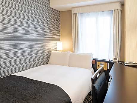 Small Double Bed Non Smoking