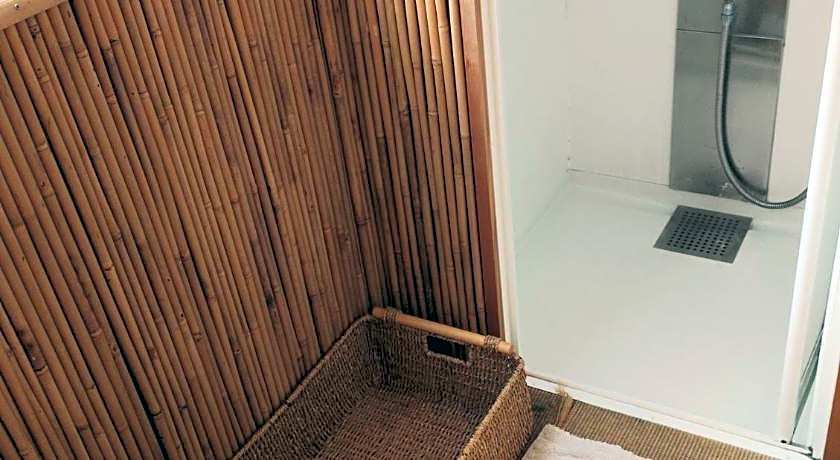 Hostel & Tatami Bar Uchikobare