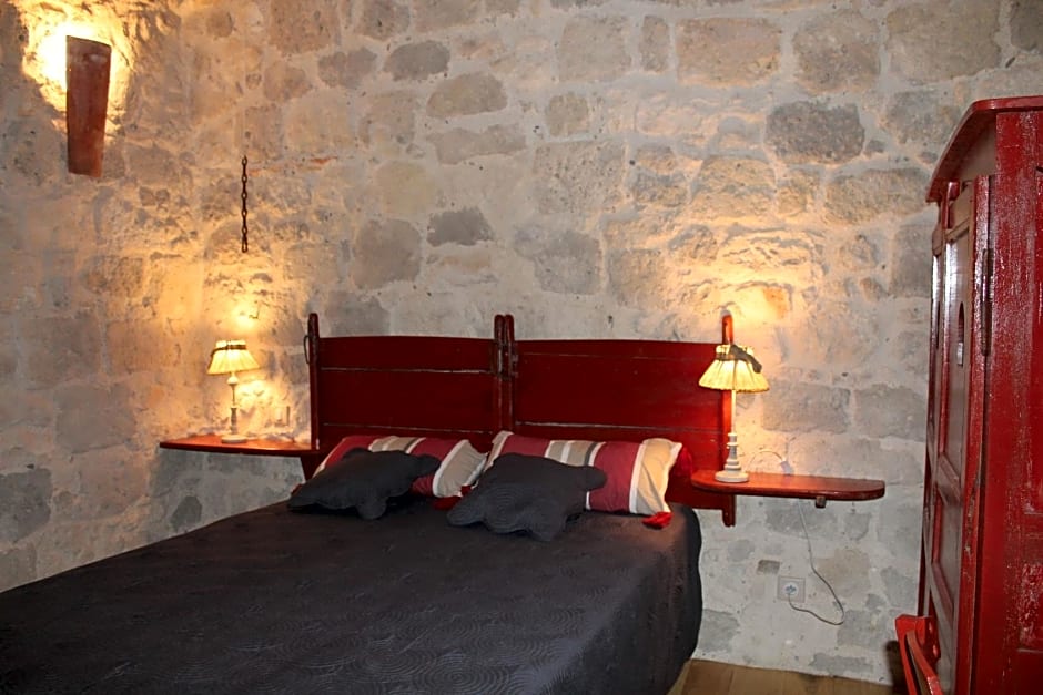 Chambre d'Hôtes La Tour de Brazalem