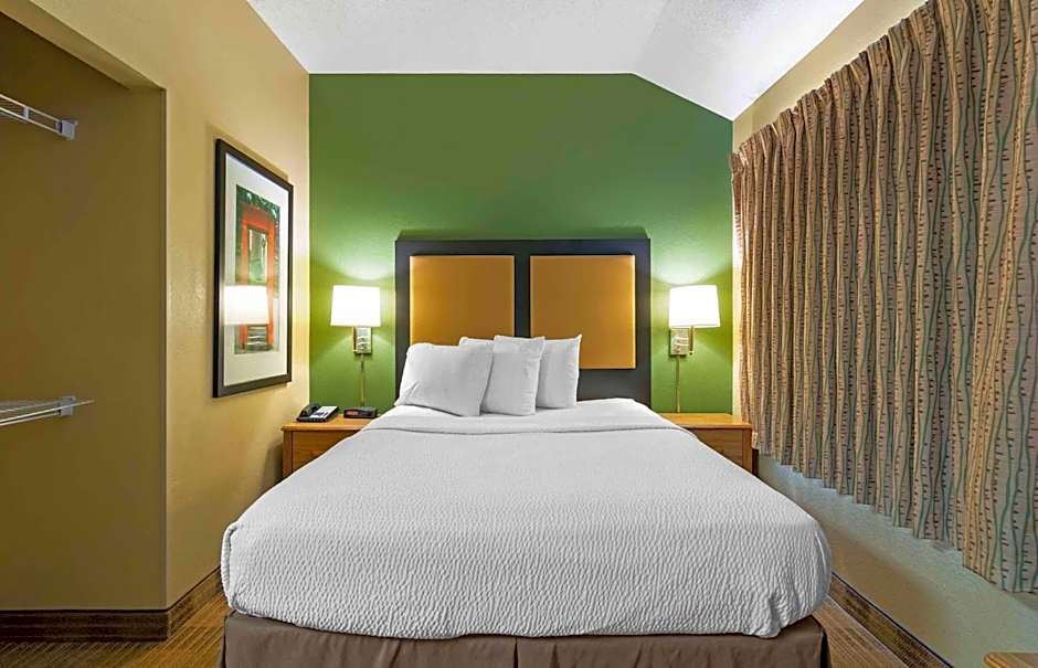 Extended Stay America Suites - Kansas City - Airport - Tiffany Springs