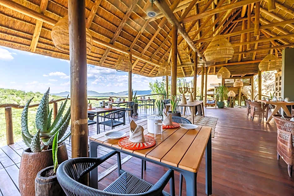 Buffalo Ridge Safari Lodge