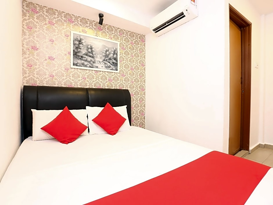 OYO 718 Mr J Hotel Wakaf Che Yeh 1