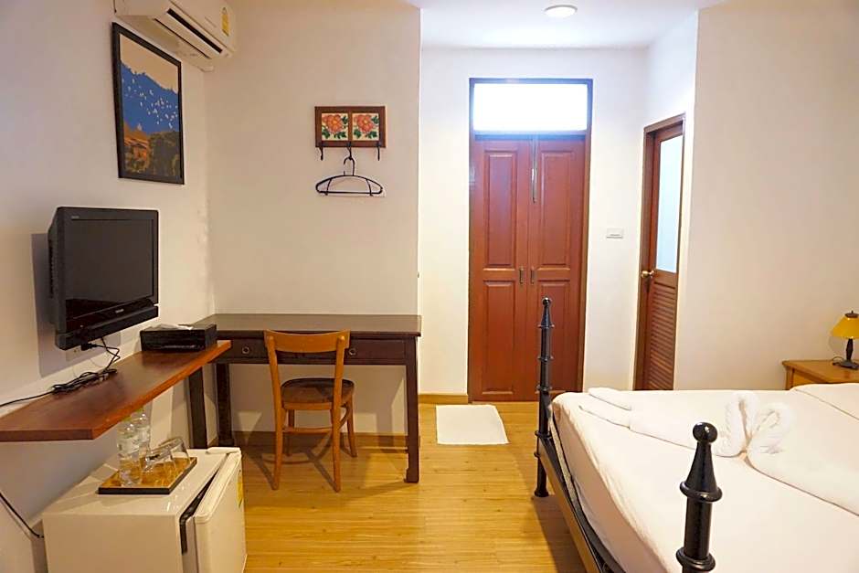 Sri Chiang Khan Hotel