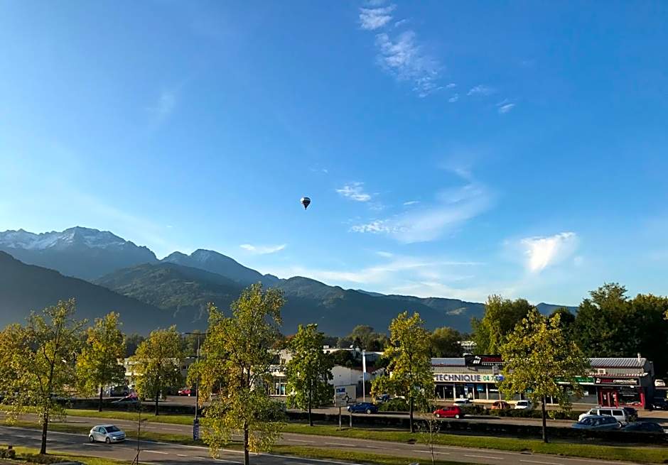 ibis Styles Crolles Grenoble A41