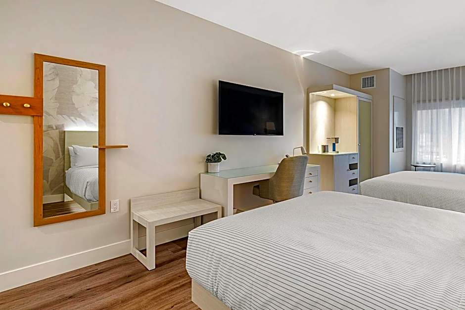 Cambria Hotel Calabasas - Malibu
