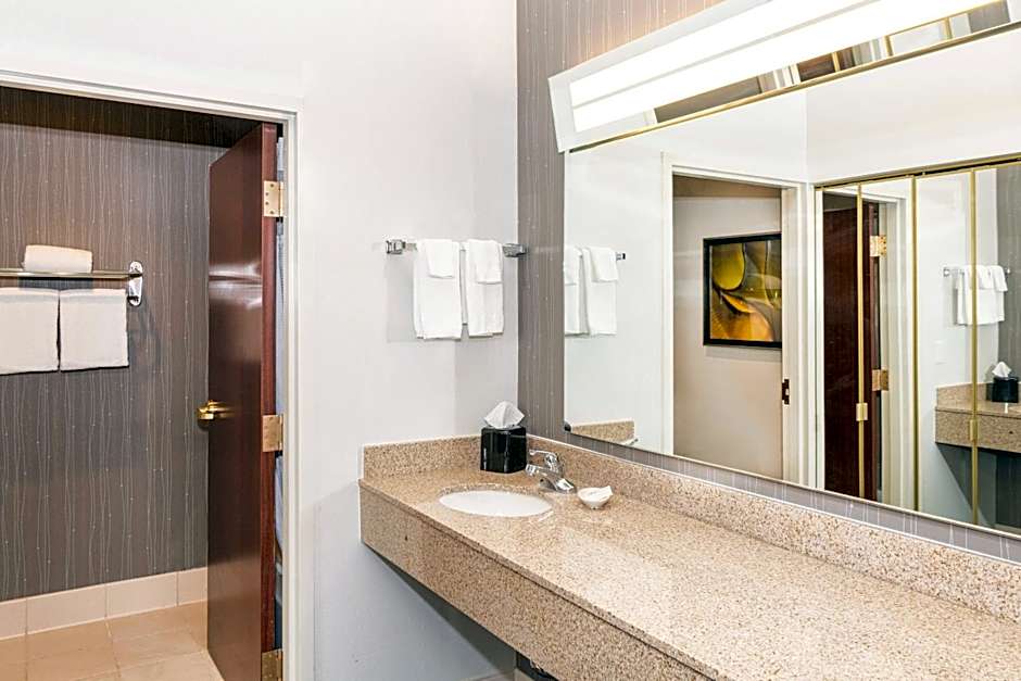 Country Inn & Suites by Radisson, Columbus-Edinburgh