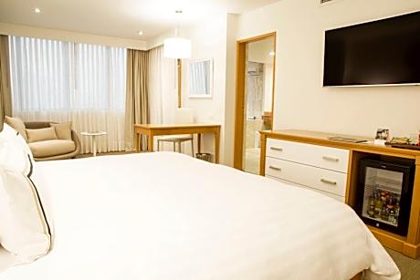 Bussines Suite The Level