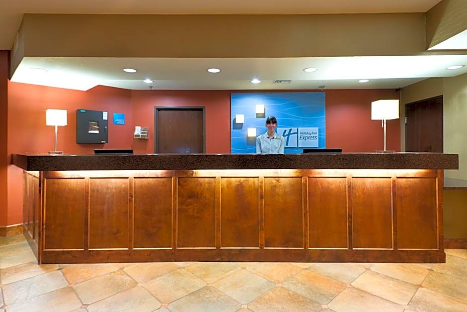 Holiday Inn Express Show Low By IHG