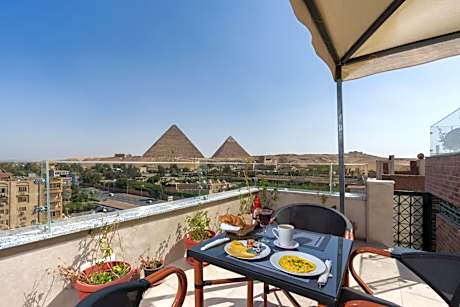 Dream Inn Pyramids View