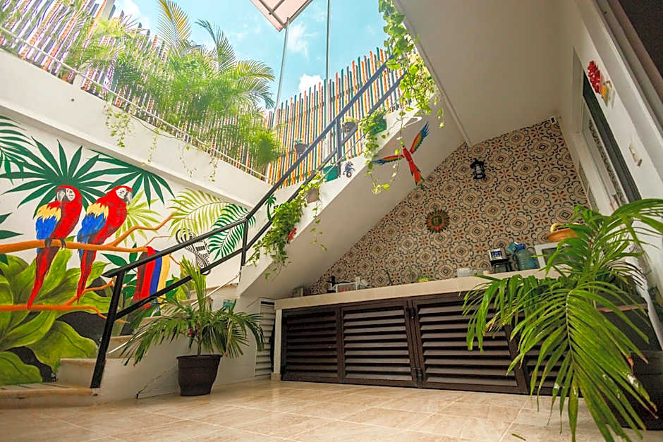 Puerto Morelos Hotel Las Palmas - Near the beach