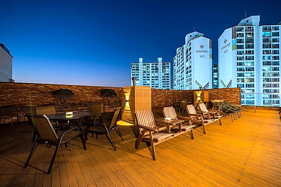 Pohang Brown Dot Terrace Pohang Terminal branch