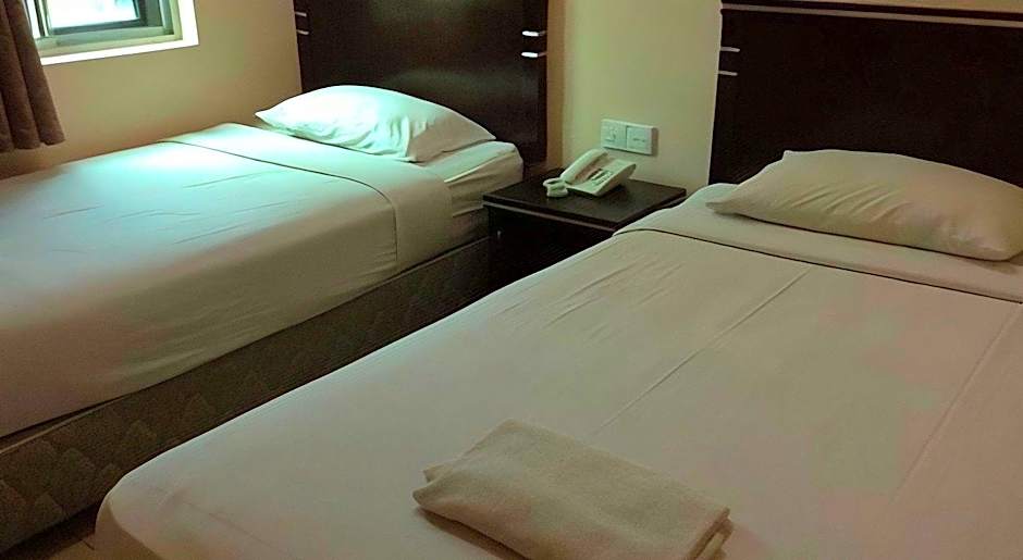 Hotel Tourist City Centre by HotSpot Essential