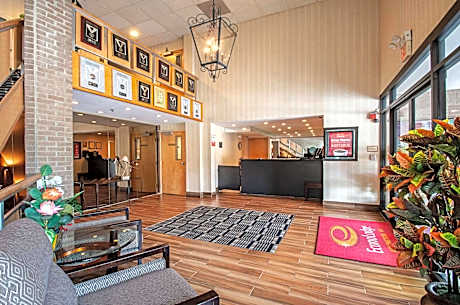 Econo Lodge Metro