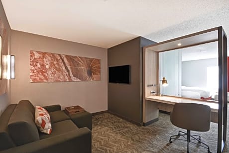 Queen Suite with Two Queen Beds - Non-Smoking