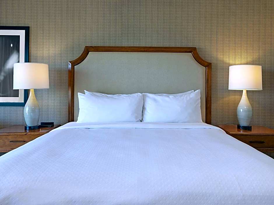 Redondo Beach Hotel, Tapestry Collection by Hilton