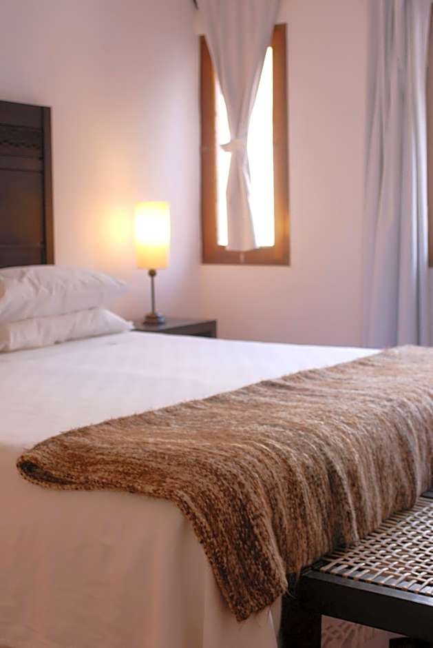 Photo 1 of 2 of Standard 1 Double Bed or 2 Beds