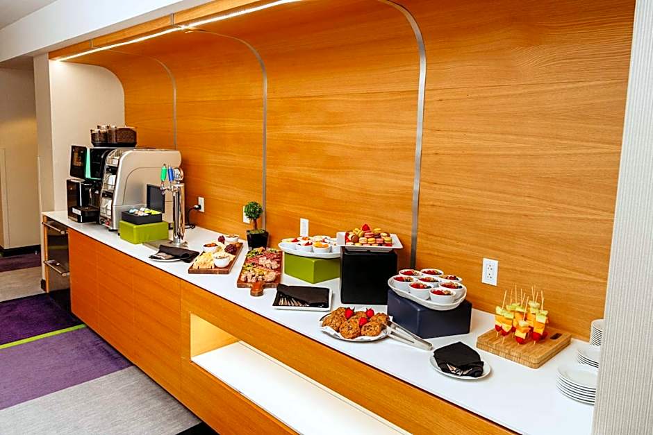 DoubleTree by Hilton Montreal