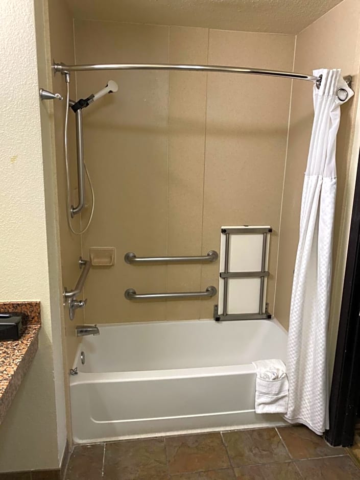 Days Inn by Wyndham Oklahoma City/Moore