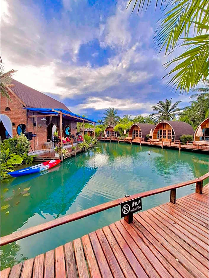 Plaiphu Pool Villas