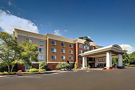 Holiday Inn Express Hotel & Suites Middleboro Raynham by IHG