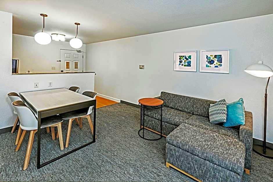 TownePlace Suites by Marriott Tulsa Broken Arrow