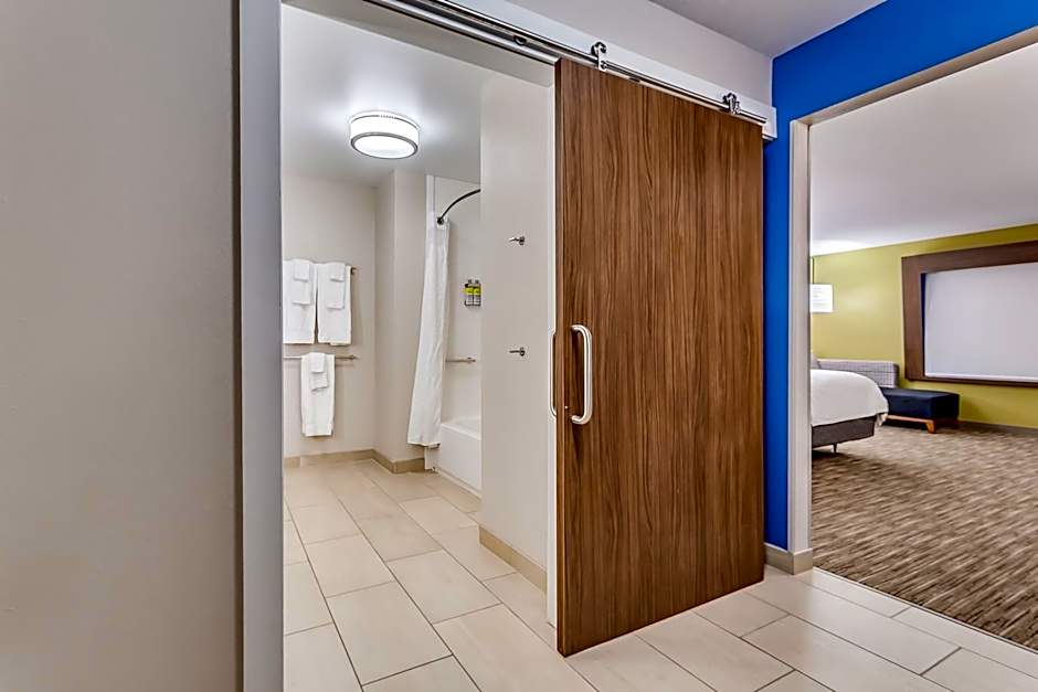 Holiday Inn Express & Suites Hammond By IHG