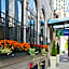 Holiday Inn Express Chicago - Magnificent Mile By IHG