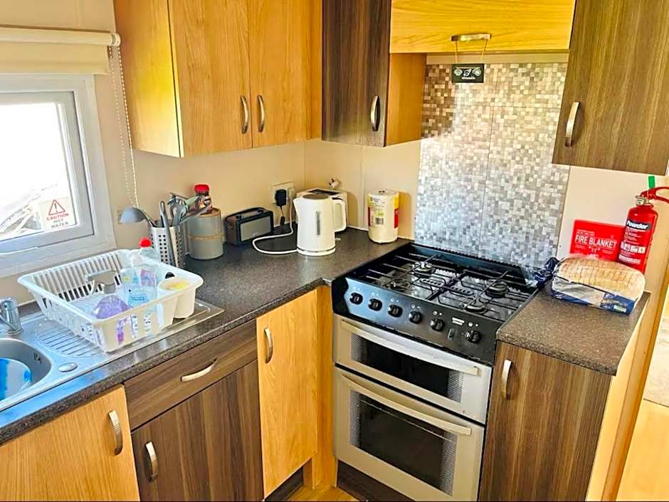 4 Bedroom Holiday Home in Seasalter Whitstable