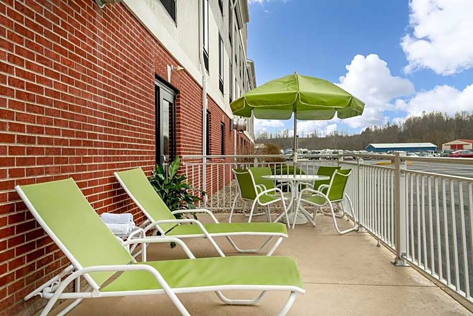 Holiday Inn Express Hotel & Suites Ashland By IHG