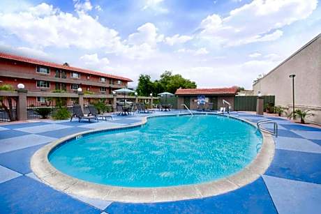 Motel 6 Pasadena, CA Old Town Pasadena Area