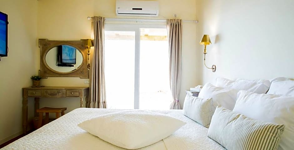 The White Chalet Boutique