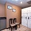 Guest Inn & Suites - Midtown Medical Center