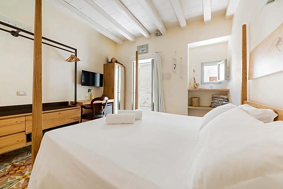 Antico Mondo Rooms & Suites