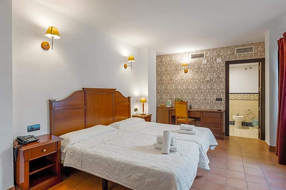 I AM La Posada Hotel and Apartment