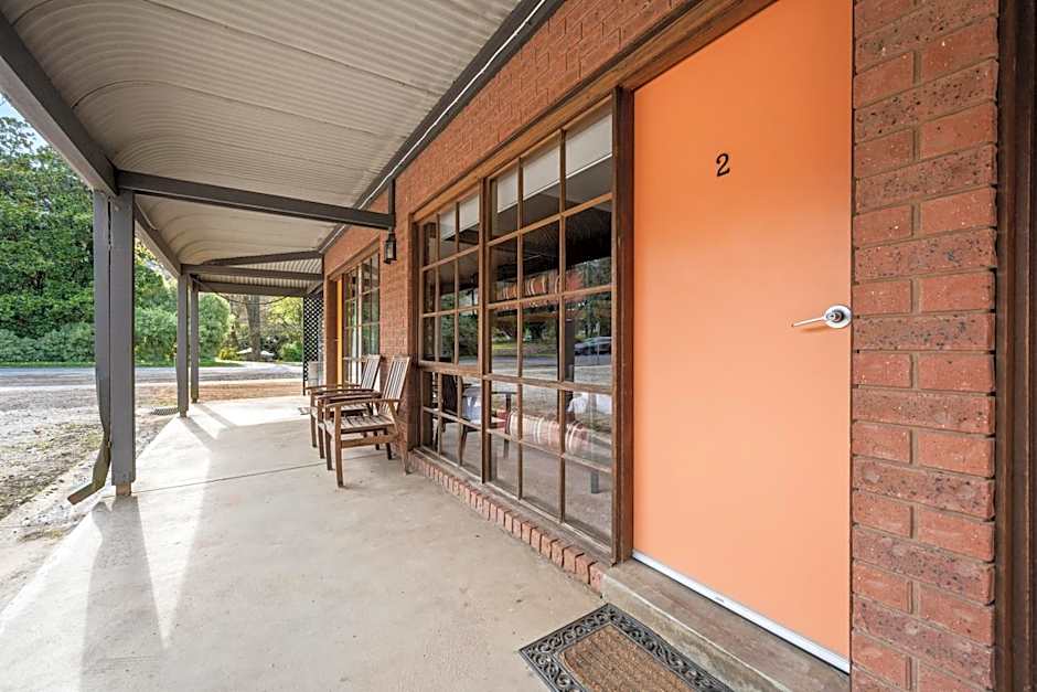 The Harrietville Snowline Hotel