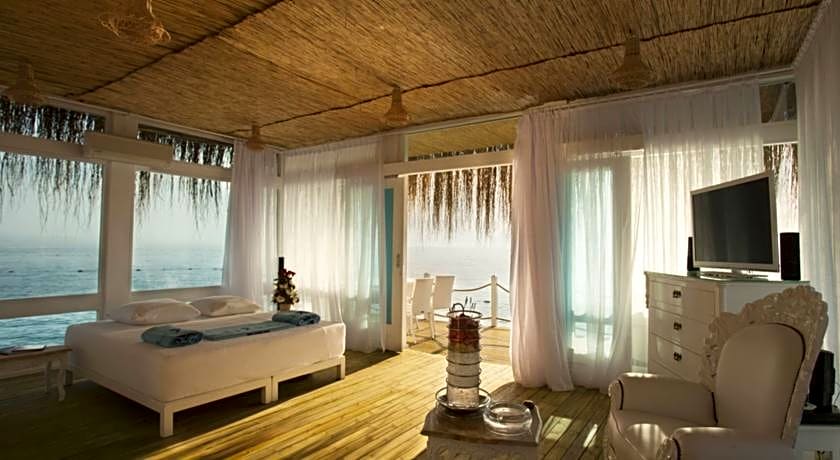 Rixos Sungate Hotel