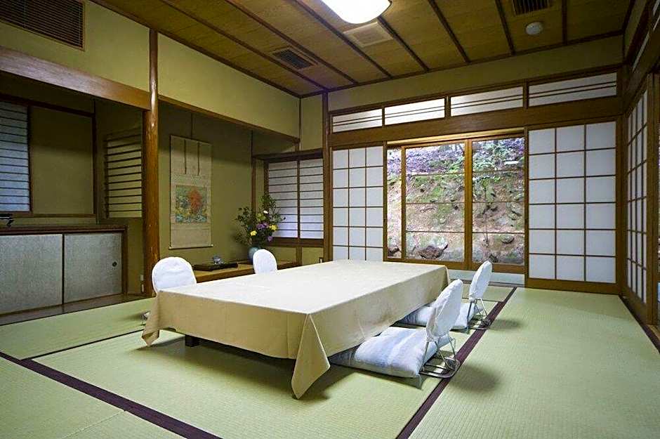 Tsukihitei