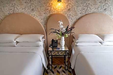 2 Double Beds-Premium Room