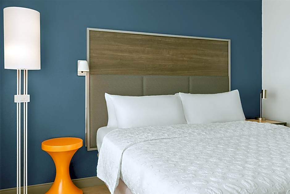 Tru by Hilton Kearney