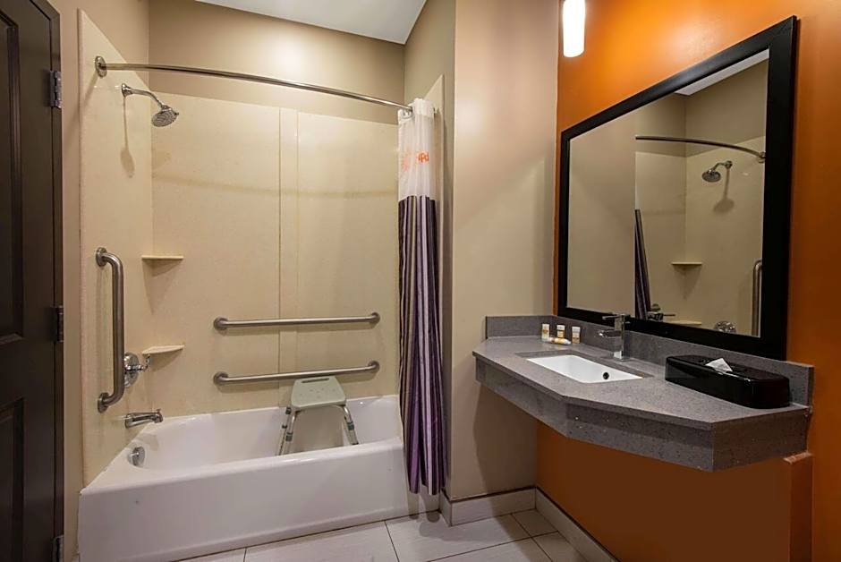 La Quinta Inn & Suites by Wyndham Harrisburg-Hershey